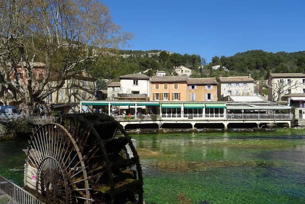 Gite Aux Bons Voisins Gordes Eksteriør billede